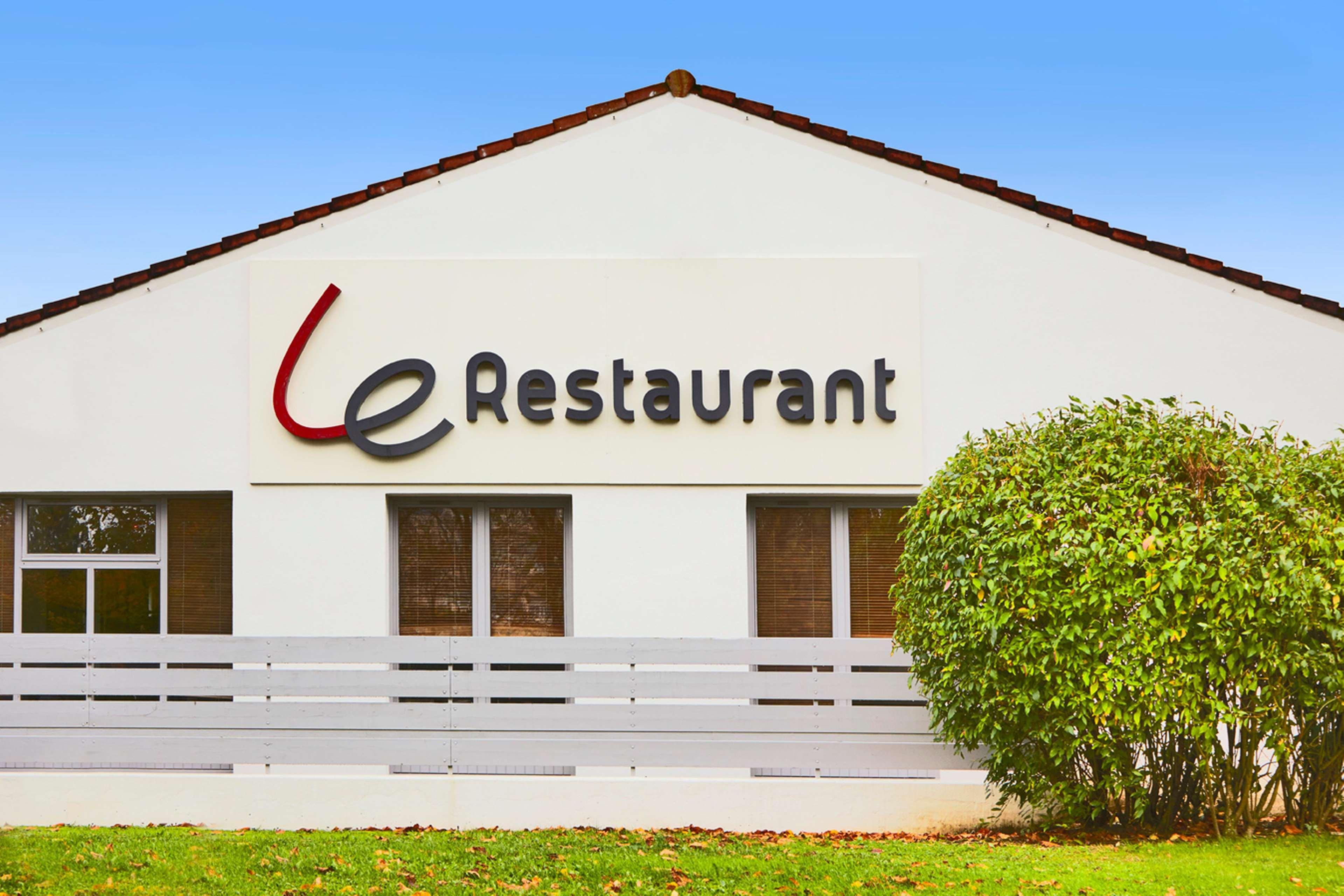 Готель Campanile Metz Est Technopole - Restaurant Екстер'єр фото