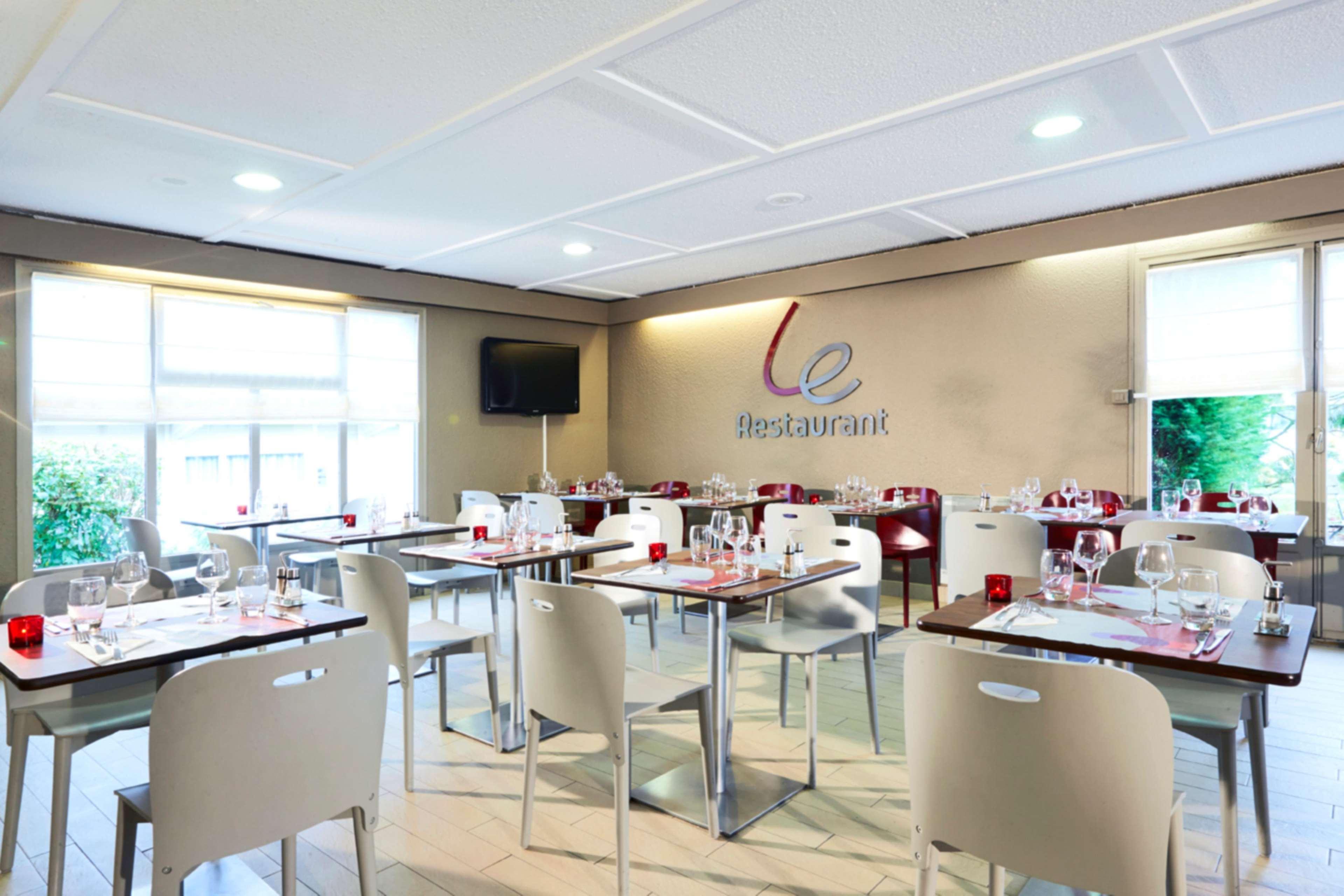 Готель Campanile Metz Est Technopole - Restaurant Екстер'єр фото